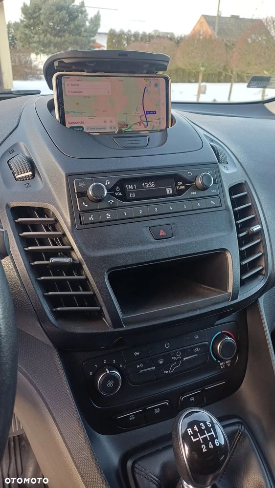 Ford Transit Connect - 16