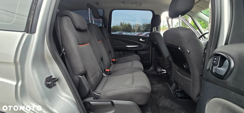 Ford Galaxy 2.0 TDCi Ghia - 33