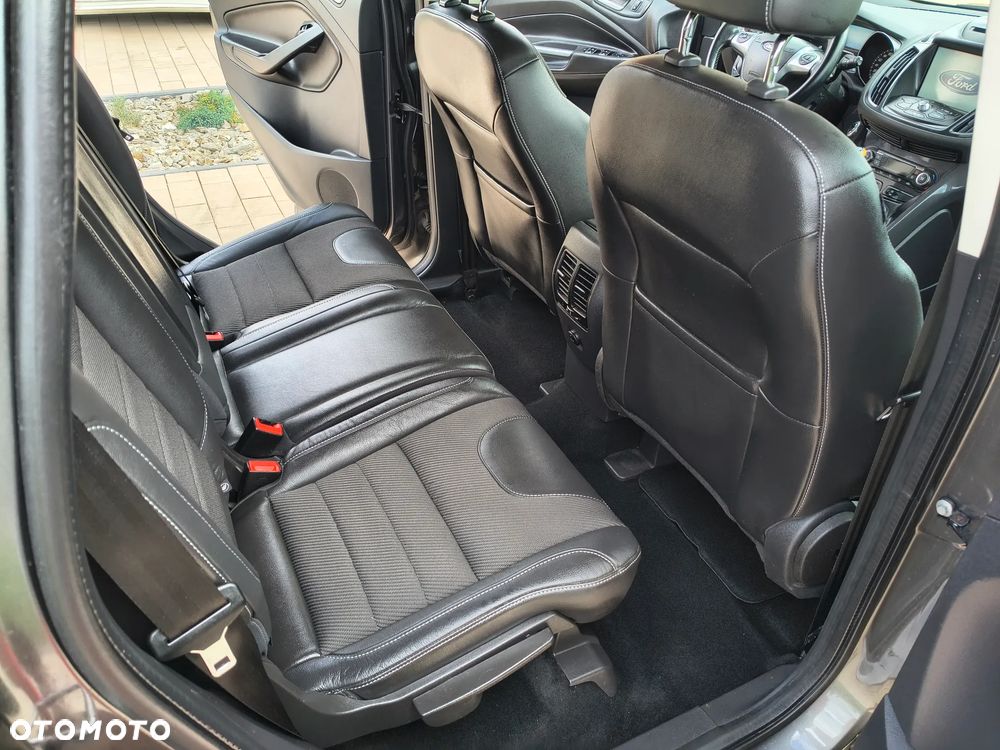 Ford Kuga 2.0 TDCi FWD ST-Line - 12