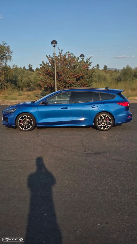 Ford Focus 1.0 EcoBoost Hybrid Aut. ST-LINE X - 4