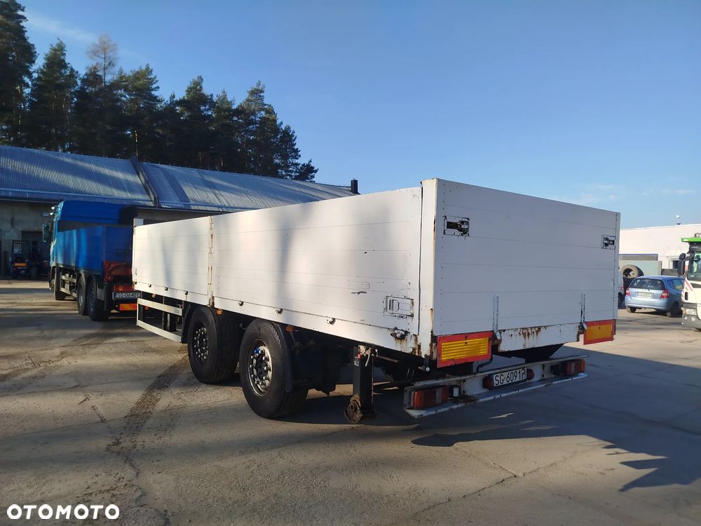 Renders Przyczepa burtowa tandem 7 m budowlanka górny sprzęg - 7