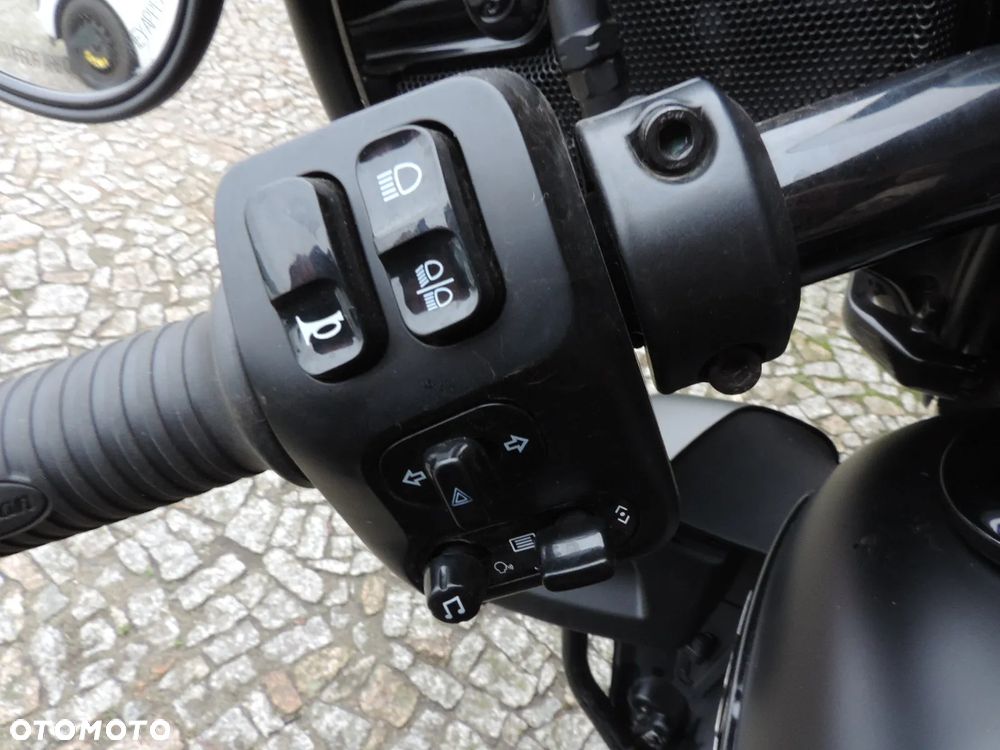 Indian Roadmaster - 25