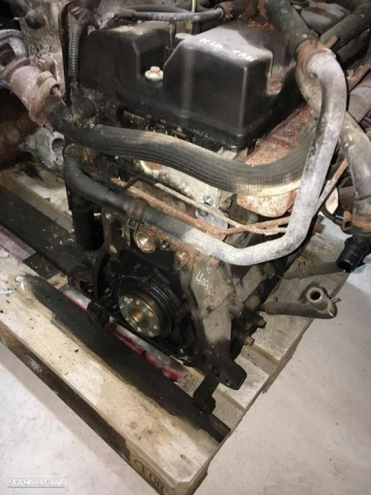 motor Kia carnival 2.9 crdi ano 2002 - 3