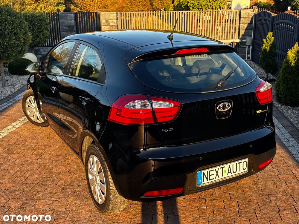 Kia Rio - 14