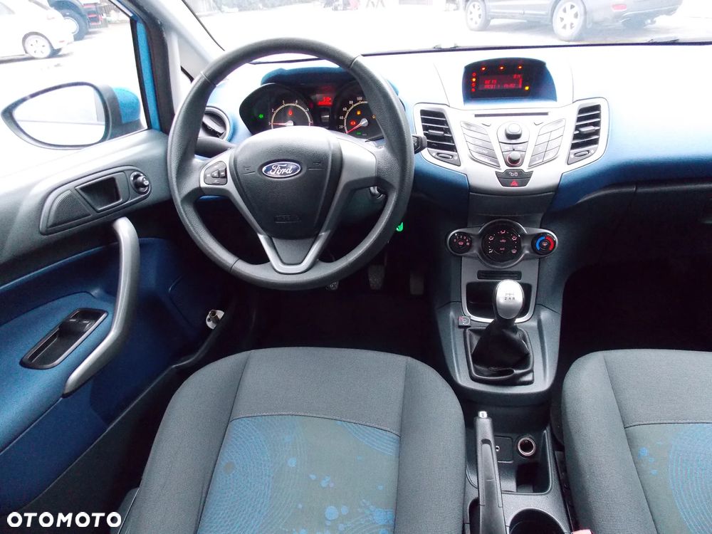 Ford Fiesta 1.4 Champions Edition - 24