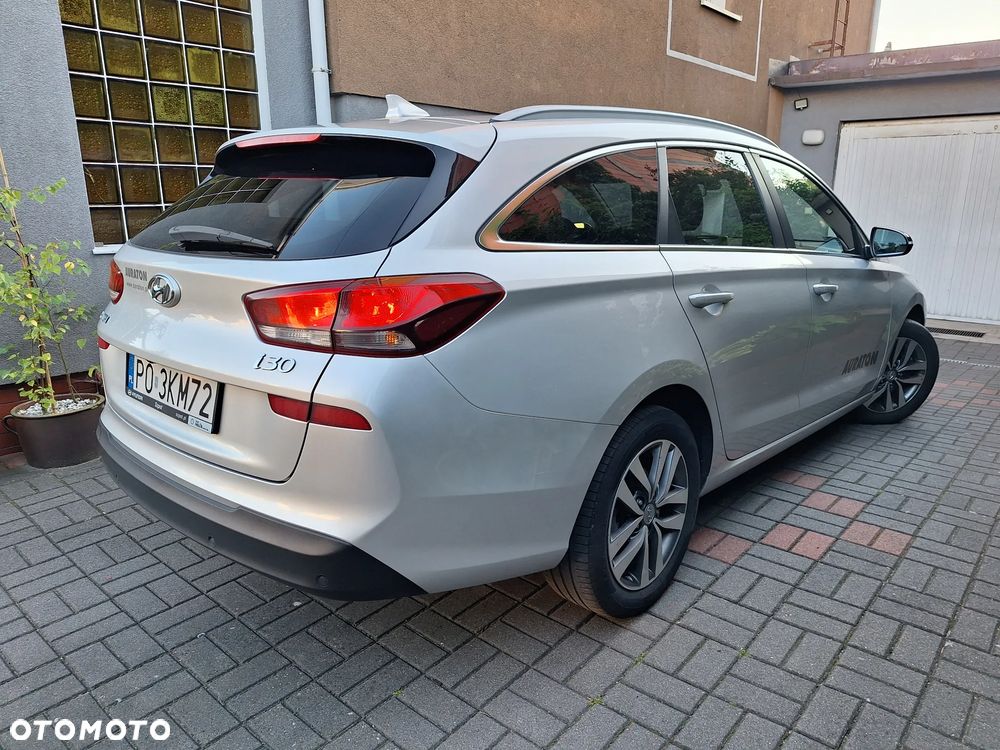Hyundai i30 1.6 D Comfort - 14