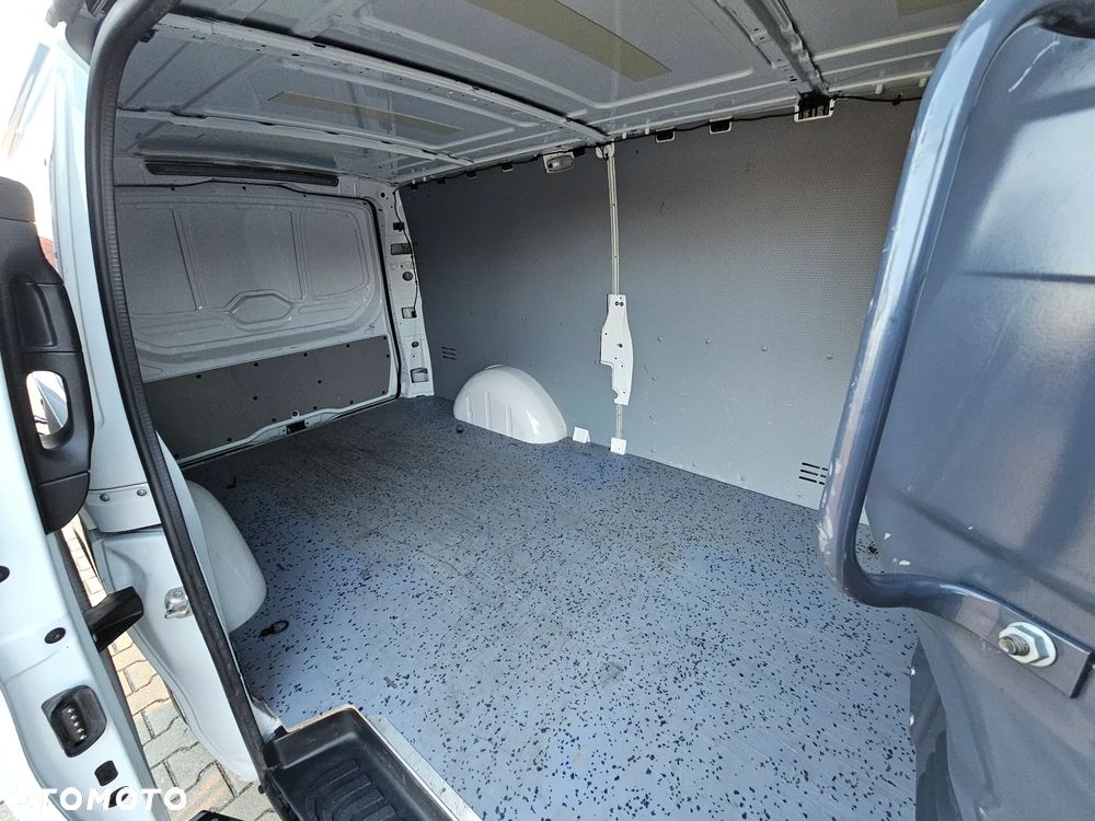 Mercedes-Benz Vito - 20