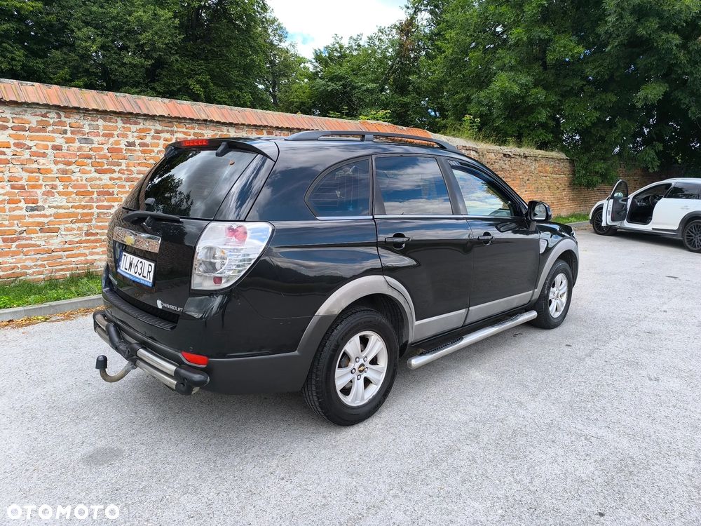 Chevrolet Captiva 2.0 d LS 5os 2WD - 4