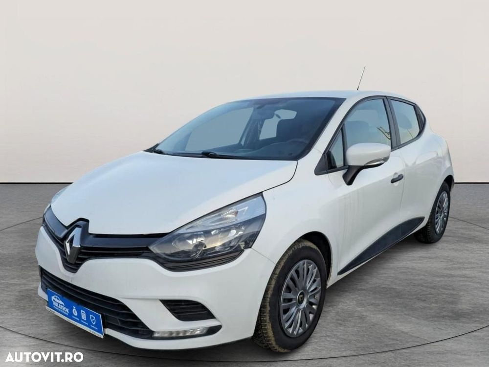 Renault Clio - 1