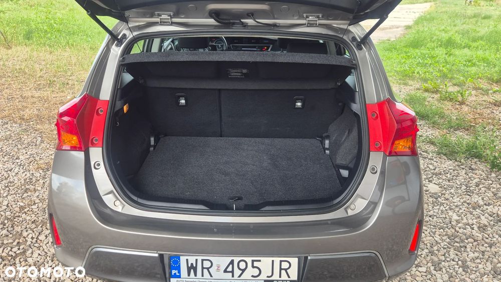 Toyota Auris Hybrid 135 Premium - 11