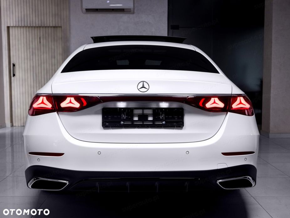 Mercedes-Benz Klasa E 220 d mHEV 4-Matic AMG 9G-Tronic - 4