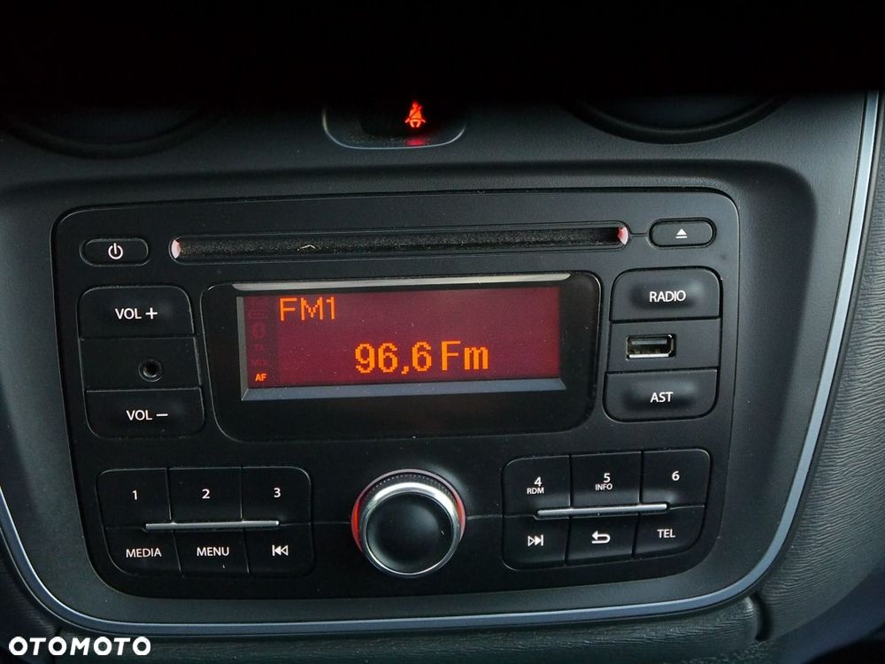 Dacia Lodgy TCe 115 Stepway - 23