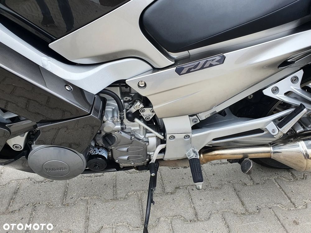 Yamaha FJR - 14
