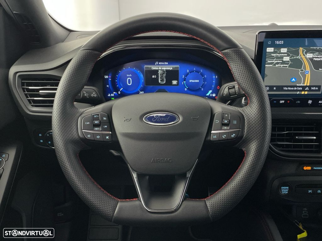 Ford Focus 1.0 EcoBoost MHEV ST-Line X - 14