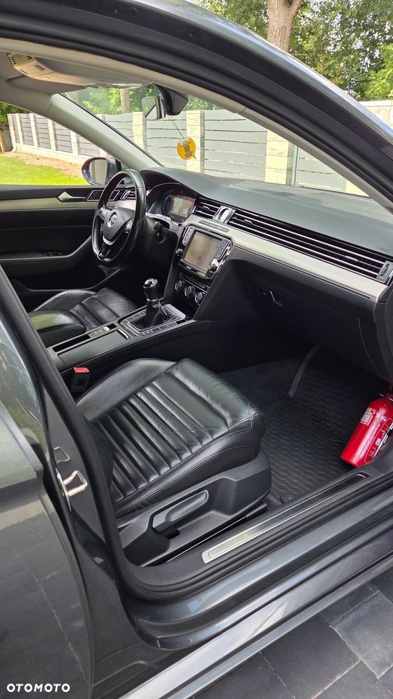 Volkswagen Passat 2.0 TDI BMT Highline - 21