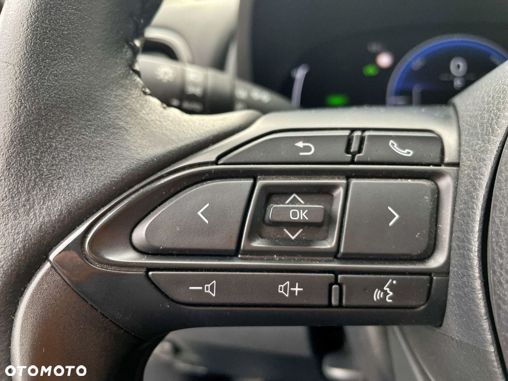 Toyota Yaris Hybrid 1.5 Style - 11