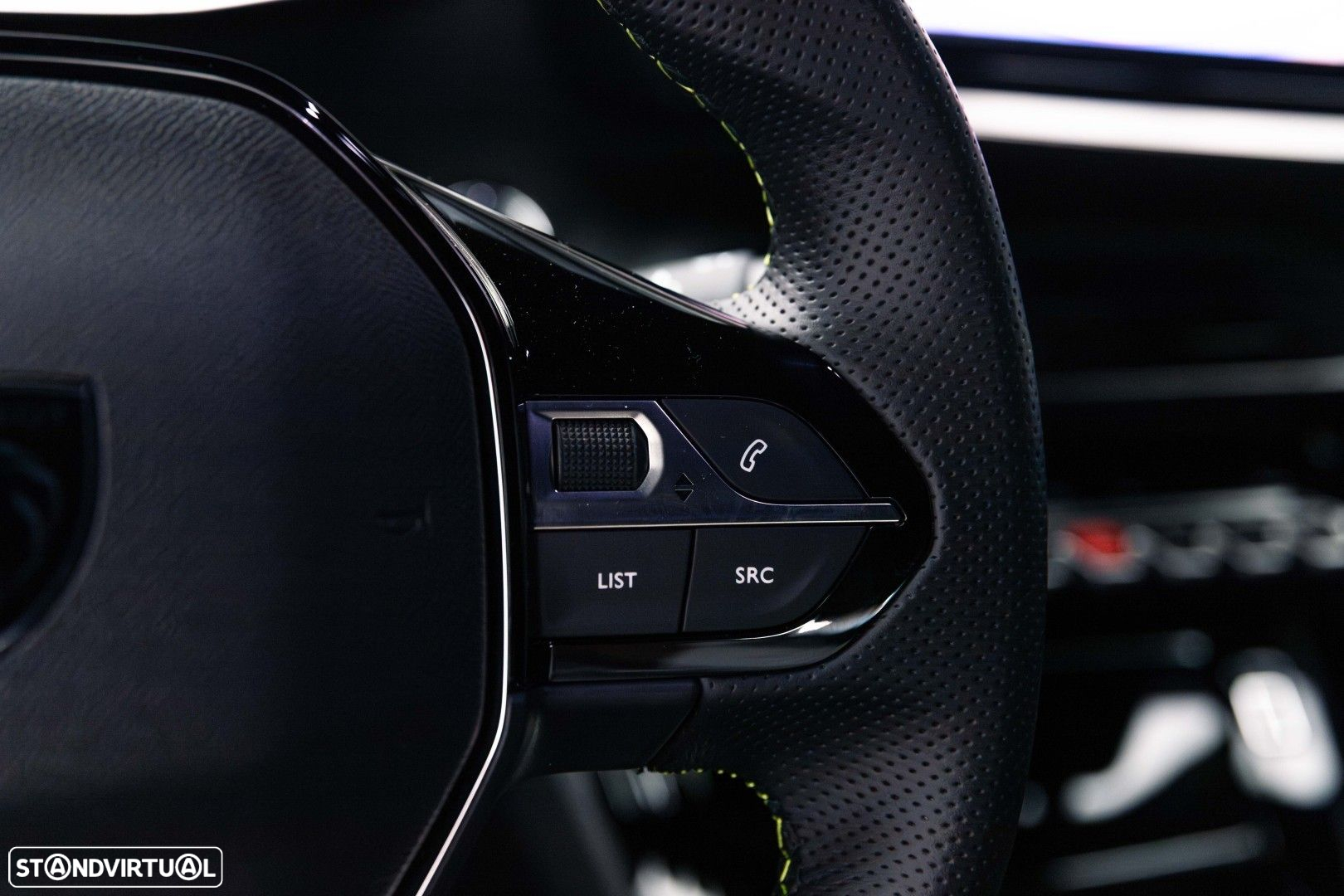Peugeot e-2008 54 kWh GT - 25