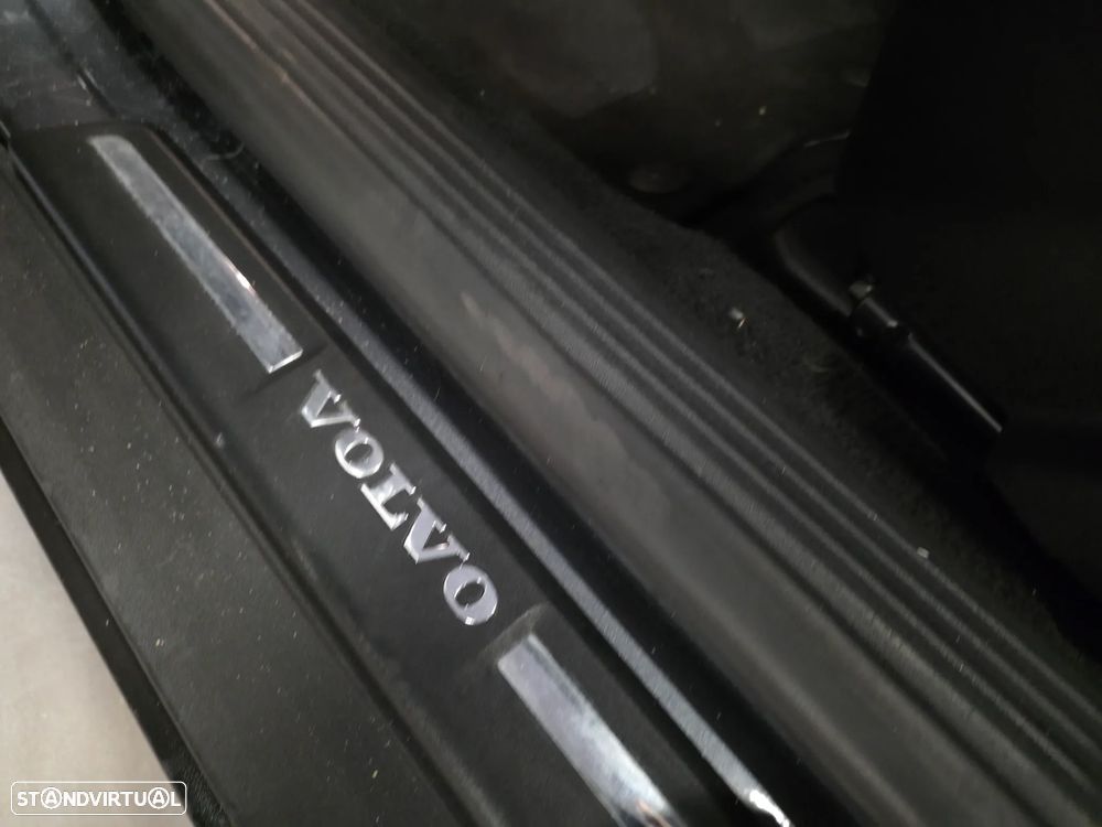 Volvo V40 D2 Summum - 11