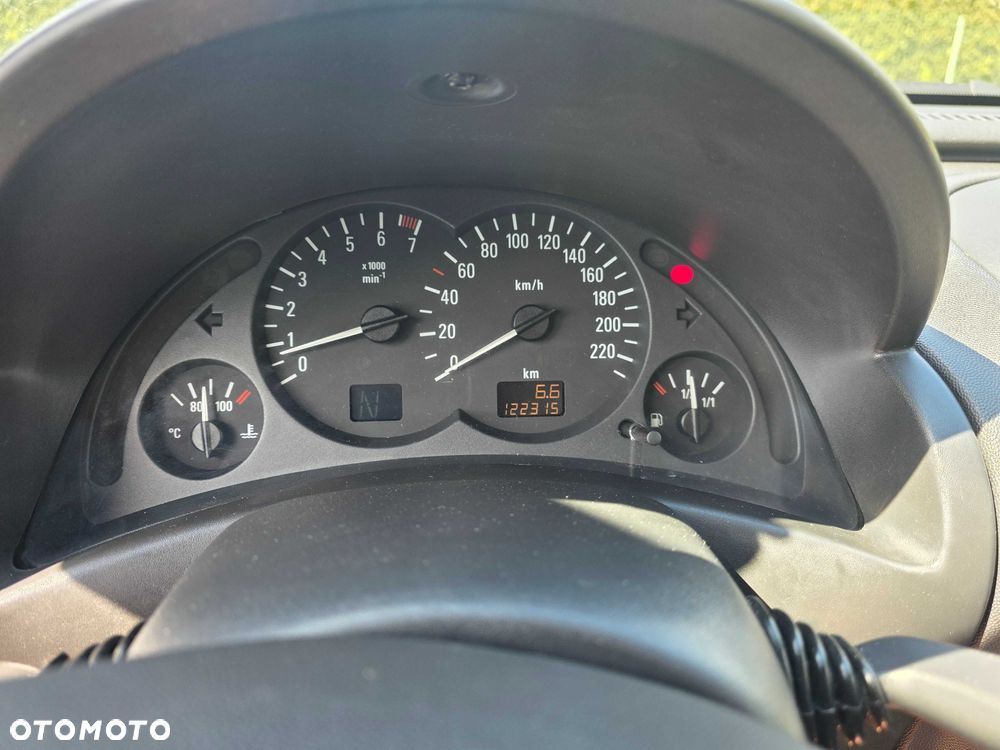 Opel Corsa - 2
