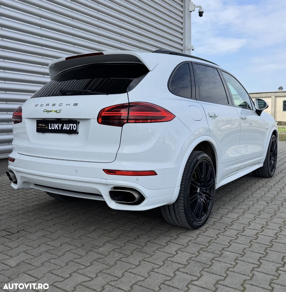 Porsche Cayenne - 3