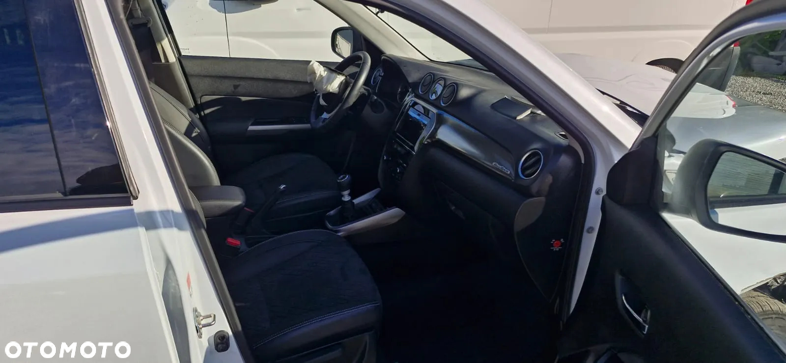 Suzuki Vitara 1.4 Boosterjet Hybrid Allgrip Comfort "SHIINKAI" - 10