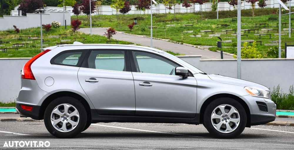 Volvo XC 60 D5 AWD Aut. Summum - 9