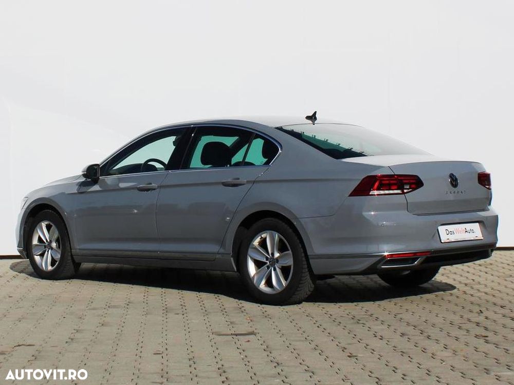 Volkswagen Passat - 3