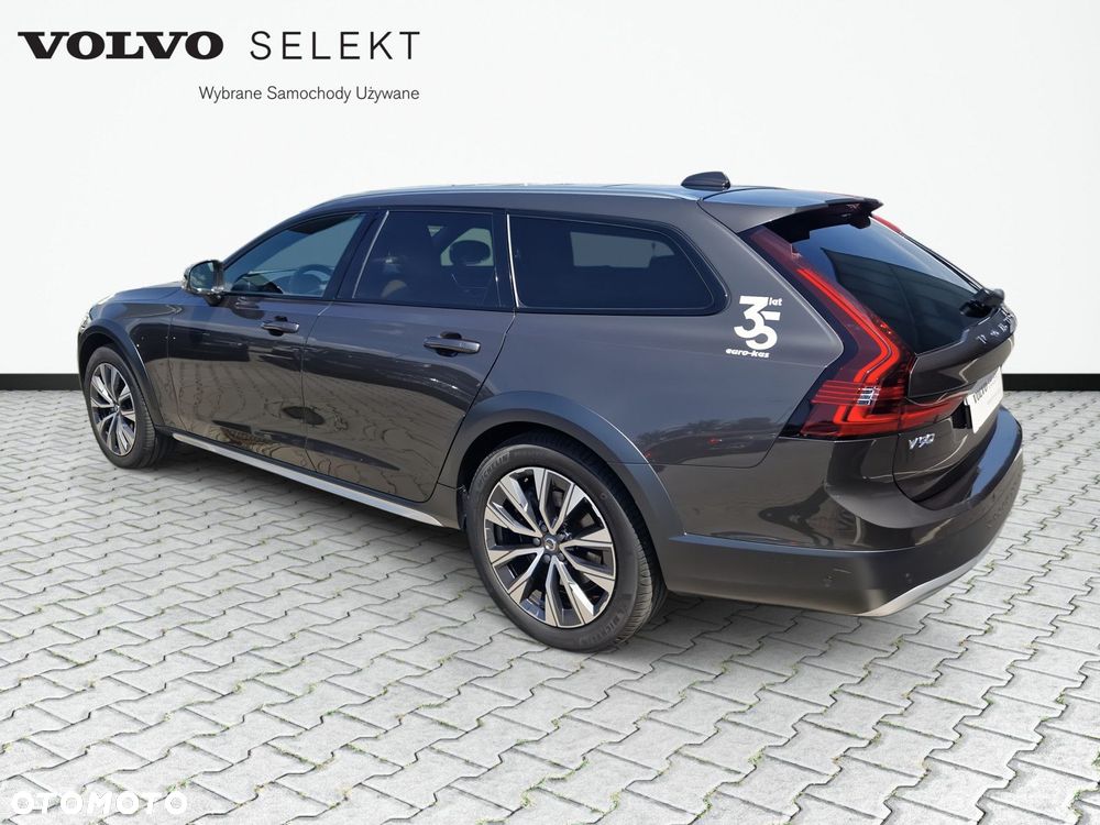 Volvo V90 Cross Country - 7
