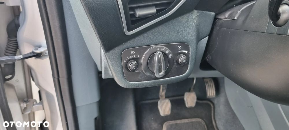 Ford C-MAX 1.6 TDCi Start-Stop-System Trend - 14