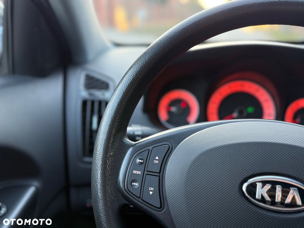 Kia Ceed 1.6 Crdi Comfort + - 25
