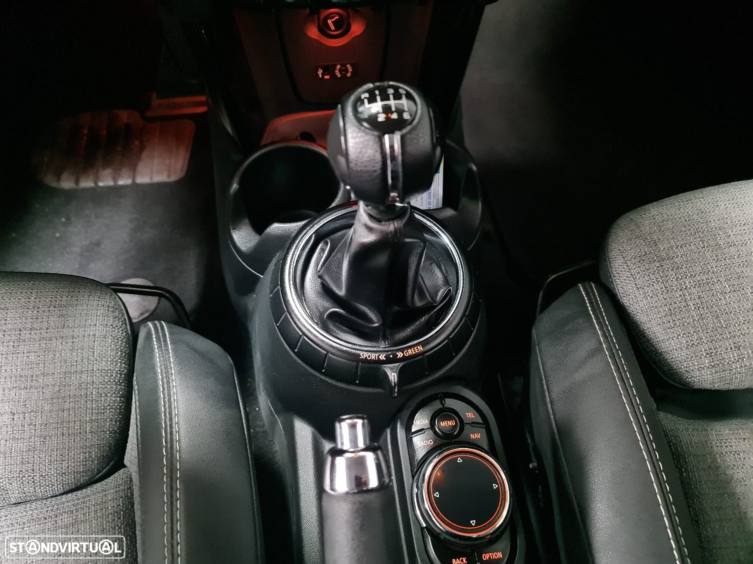 MINI 3 Portas Cooper D - 10