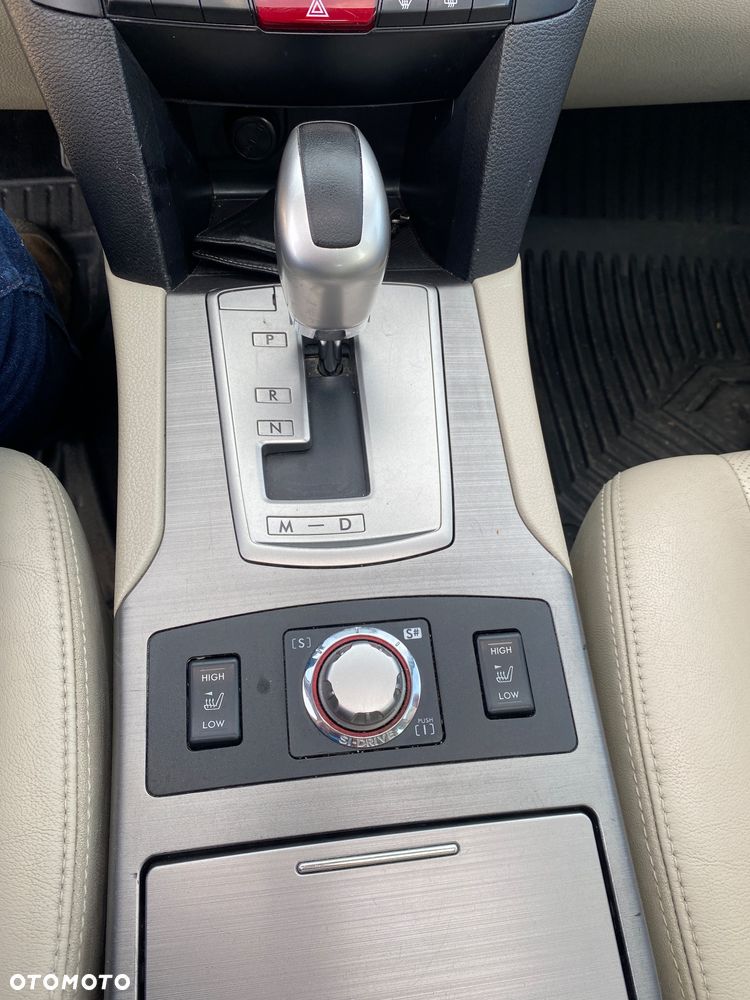 Subaru Outback - 10