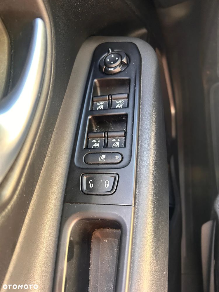 Jeep Renegade 1.3 GSE T4 Turbo Limited FWD S&S - 23