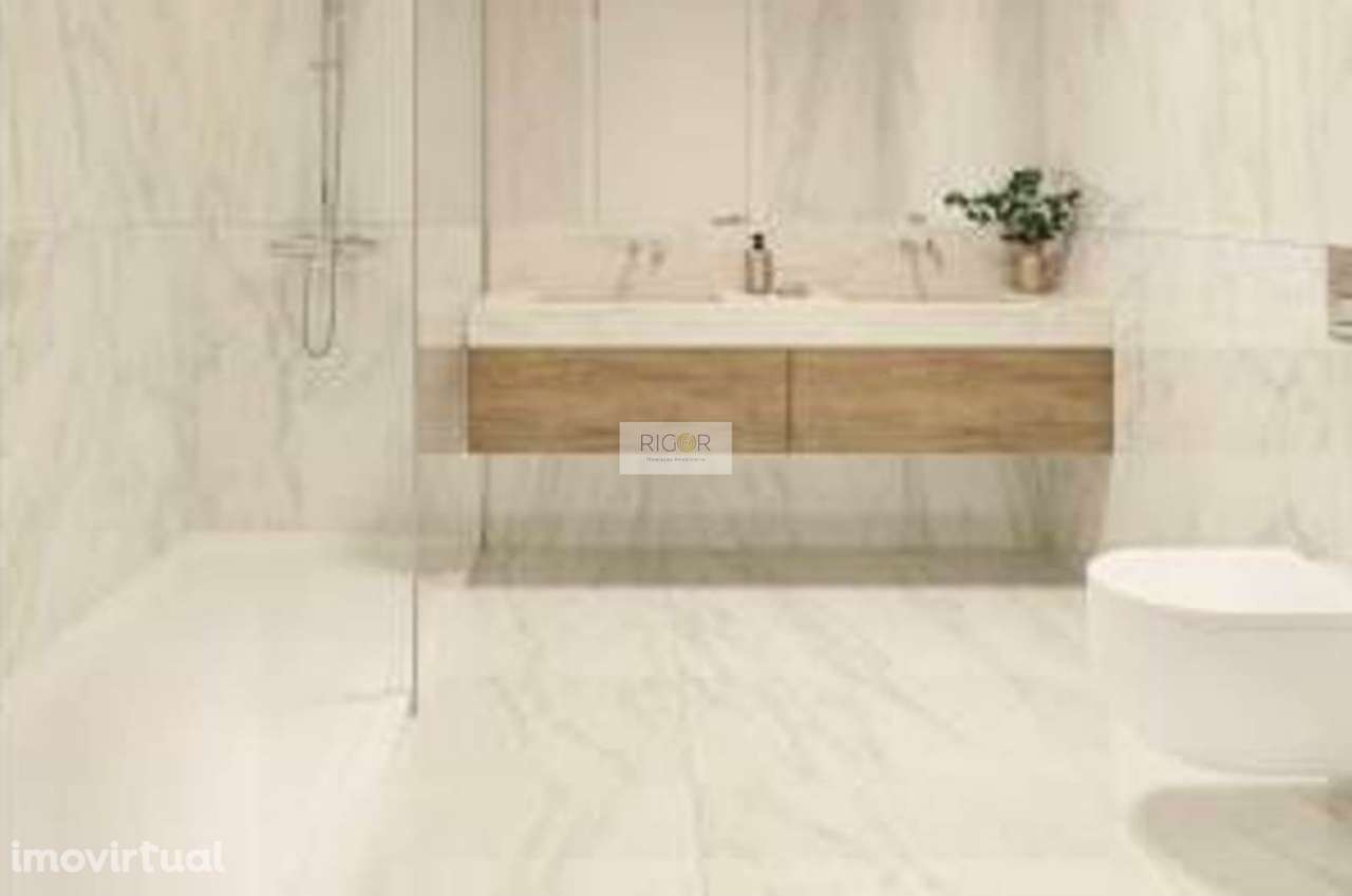 Apartamento T4 com varanda, 3 lugares de estacionamento e arrumo em Ma - Grande imagem: 4/11