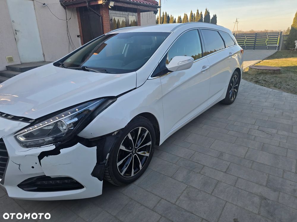 Hyundai i40 Kombi 1.7 CRDi DCT Style - 8