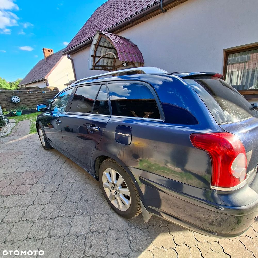 Toyota Avensis 2.0 D-4D Luna - 5