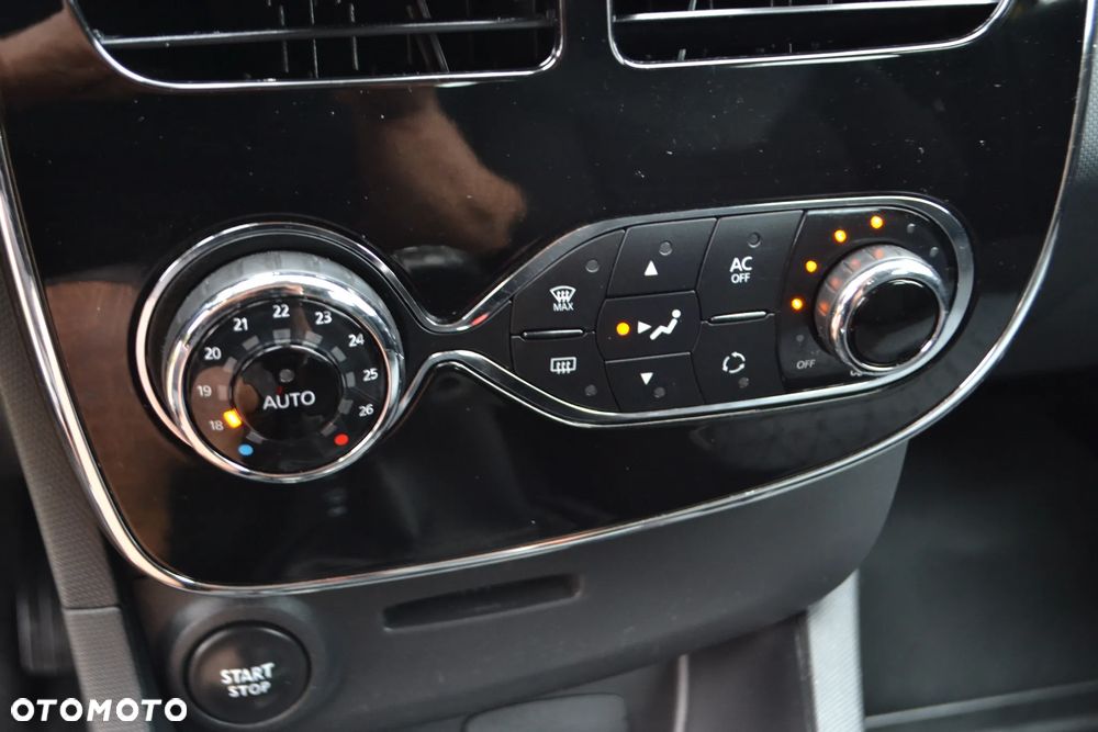 Renault Clio - 27