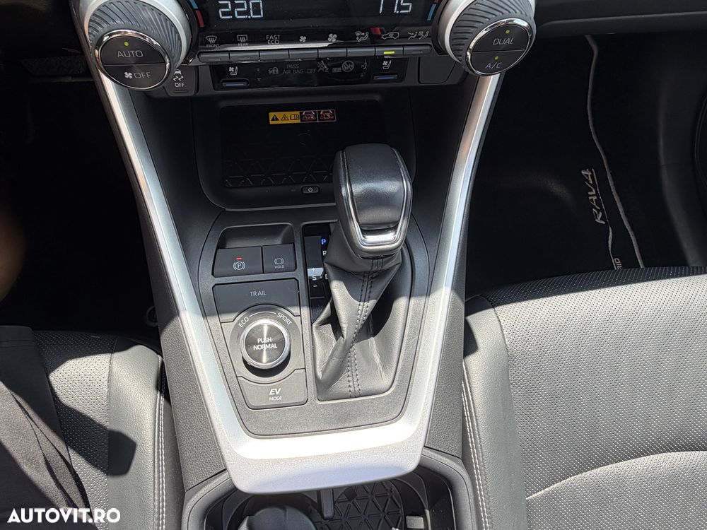 Toyota RAV4 2.5 VVT-iE 4x4 Luxury - 17