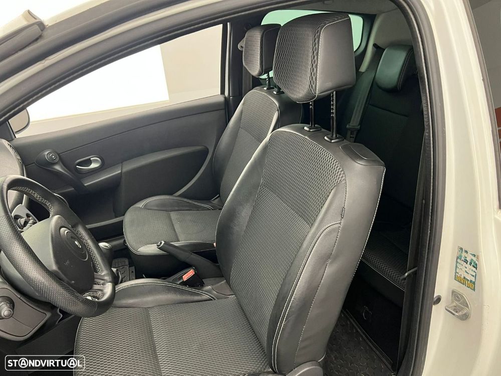 Renault Clio 1.5 dCi Pack - 8