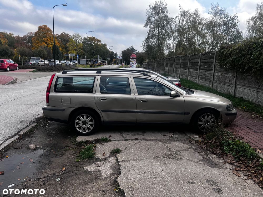 Volvo V70 2003 photo 2