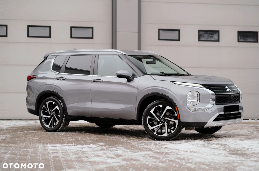 Mitsubishi Outlander - 7