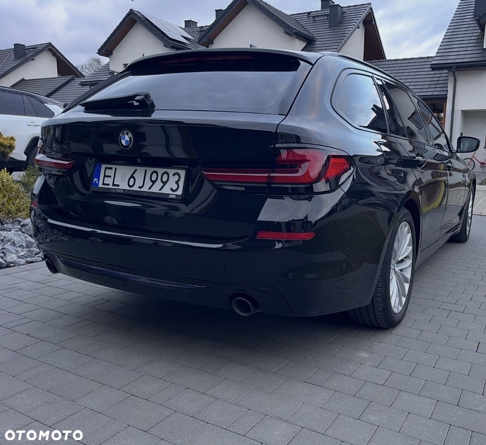 BMW Seria 5 520d Sport Line - 12