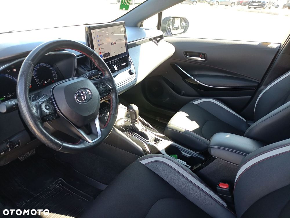 Toyota Corolla 2.0 Hybrid GR Sport Dynamic - 13