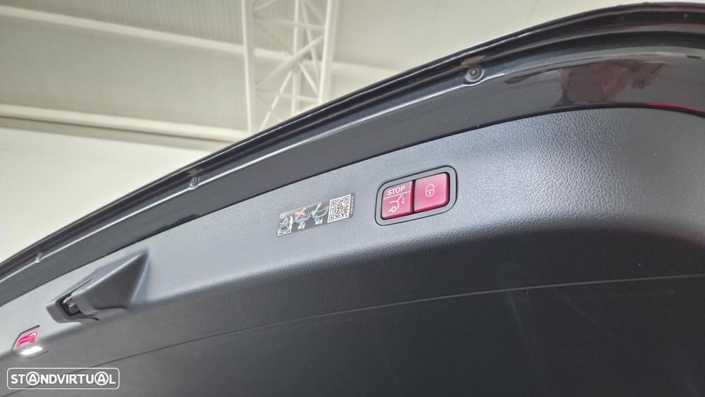 Mercedes-Benz GLC 300 de 4Matic - 18