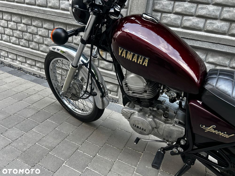 Yamaha SR - 15