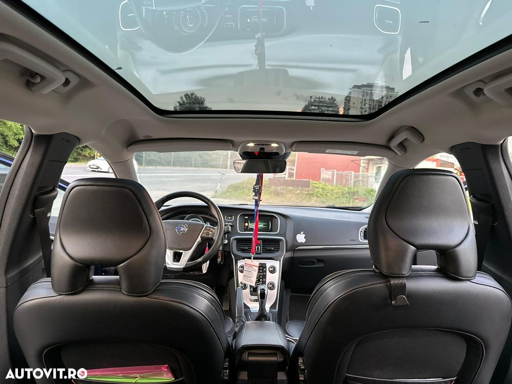 Volvo V40 D2 Momentum - 8