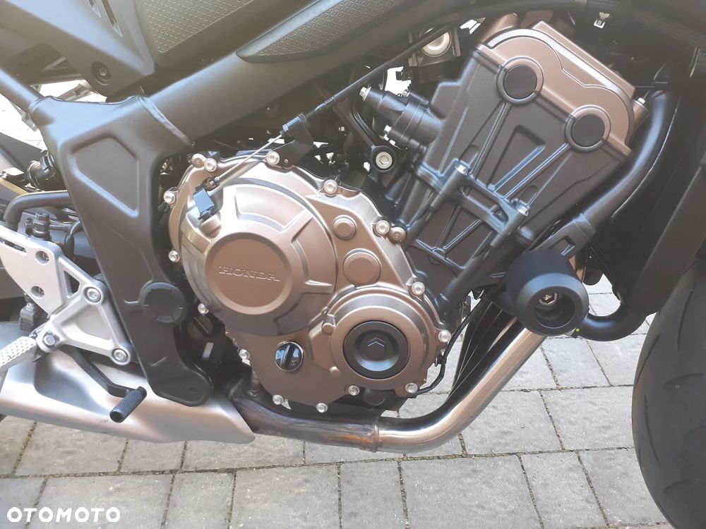 Honda CB - 24