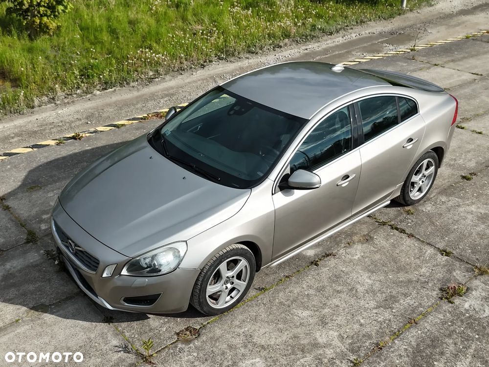 Volvo S60 T6 AWD Momentum - 13