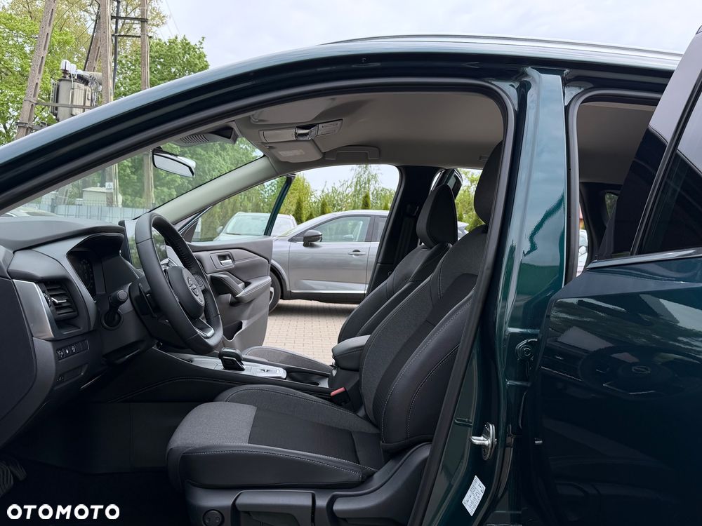 Nissan Qashqai 1.3 DIG-T N-Connecta DCT - 33