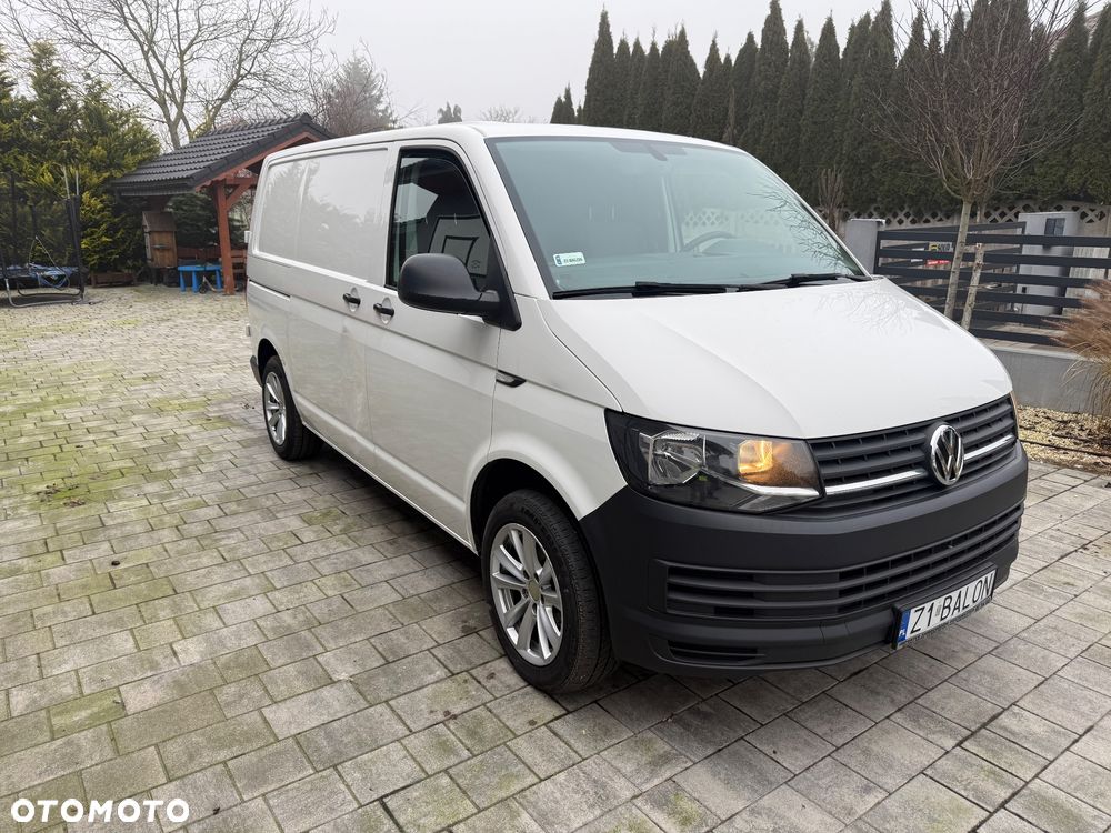 Volkswagen Transporter - 1